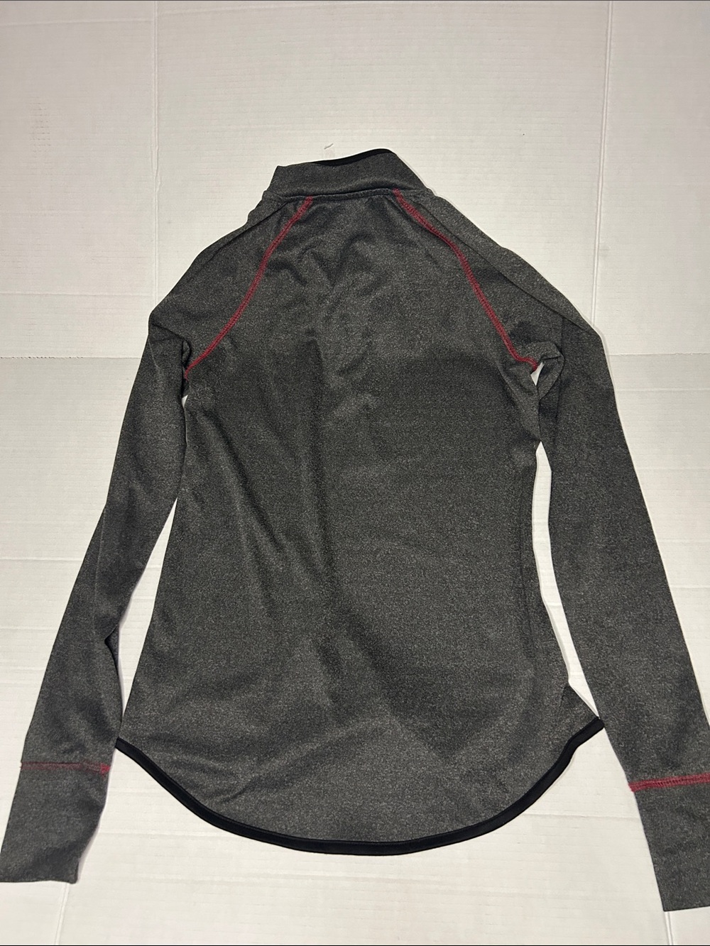 Colosseum women’s Medium Texas Tech 1/4 zip moisture wick top. Thumb holes - Picture 8 of 8